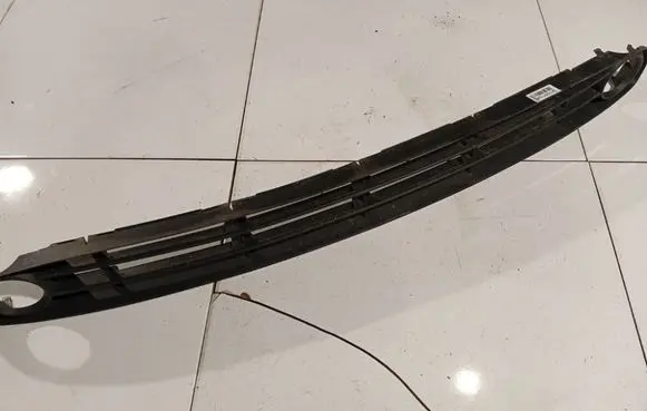 Renault Scenic II - Grand scenic II Front bumper lower grill 8200140331