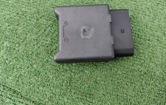 Volkswagen Tiguan Fuel pump relay 5Q0906093E