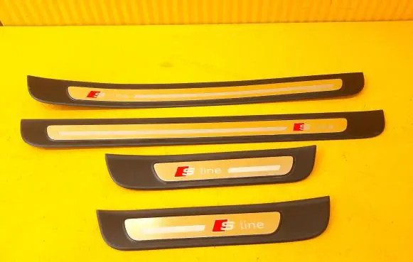 Audi A7 S7 4G Front sill trim cover 4G8853373A 4G8853373 4G8853374