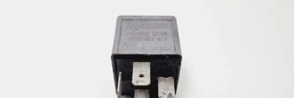 Audi A6 S6 C5 4B Other relay 8D0951253A