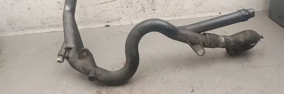 Engine coolant pipe/hose