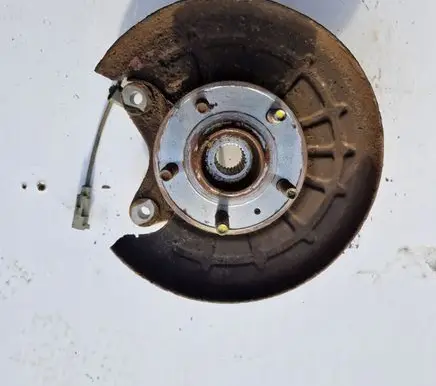 Opel Mokka X Rear wheel hub spindle/knuckle 