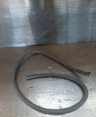 Volkswagen Scirocco Front door rubber seal 1K8867911B