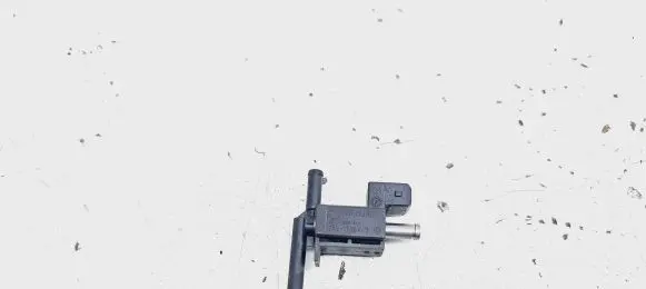Renault Captur Turbo solenoid valve 8200603558 70134303