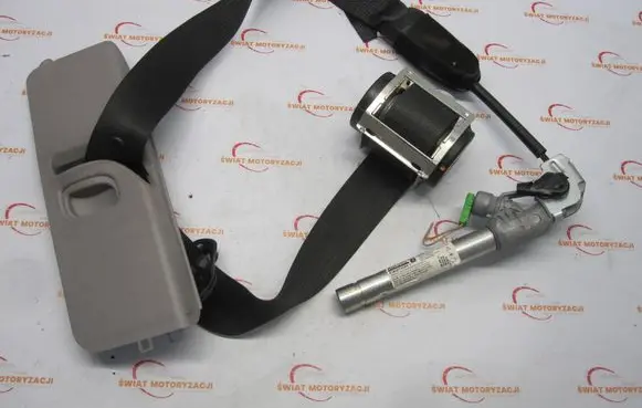 Opel Corsa D Front seatbelt 13290227 13288322