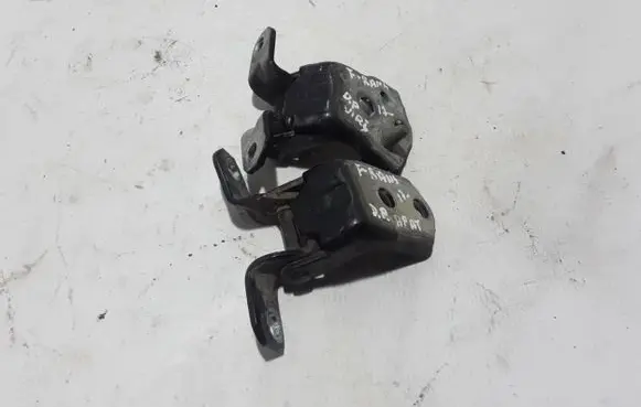 Ford Ranger Front door upper hinge 5311527