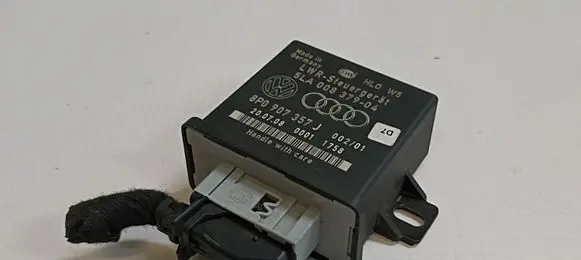 Audi A3 S3 A3 Sportback 8P Light module LCM 8P0907357J