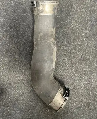 BMW 5 F10 F11 Intercooler hose/pipe 8516509 11279412