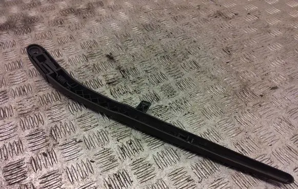 Chevrolet Captiva Rear wiper blade arm 