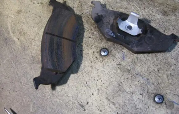 Seat Arosa Brake pads (front) 