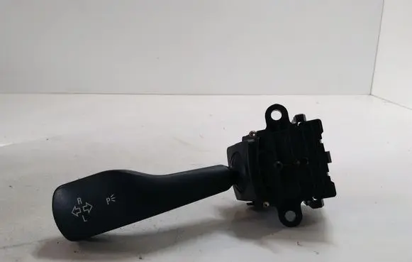 BMW 3 E46 Indicator stalk 8363662M