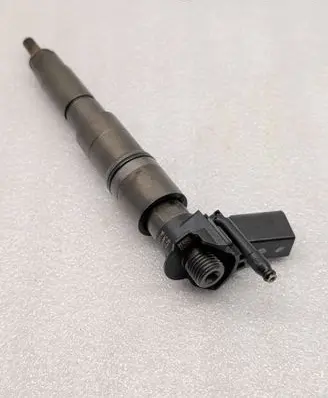 BMW 5 E60 E61 Fuel injector 7796042 0445115050