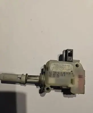 Audi A3 S3 8P Central locking motor 4B9962115B