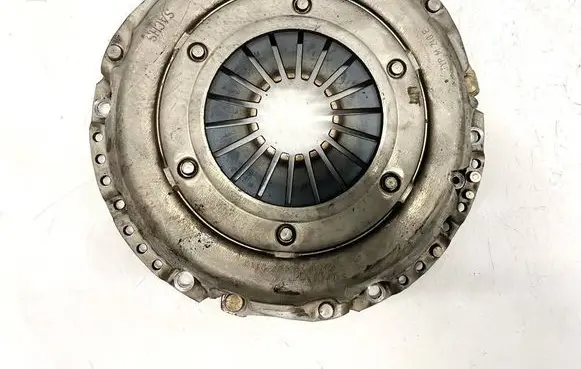 Opel Insignia A Pressure plate 3082001703 m240e