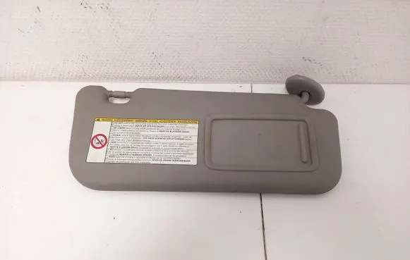 Toyota Yaris Sun visor clip/hook/bracket 743100D270B0