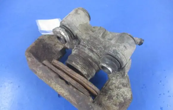 Peugeot 106 Front brake caliper