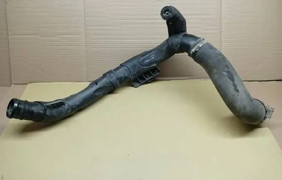 Volkswagen PASSAT B7 Intercooler hose/pipe 5N0145840K