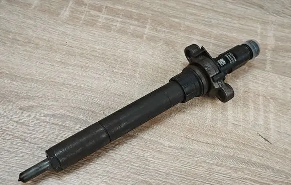 Peugeot 508 Fuel injector 9688438580