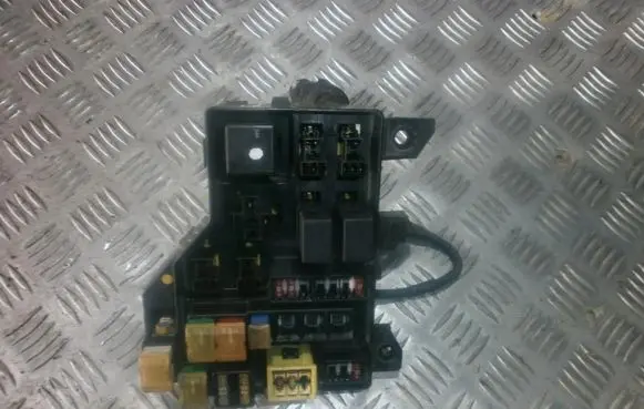 Volvo S40, V40 Fuse box set