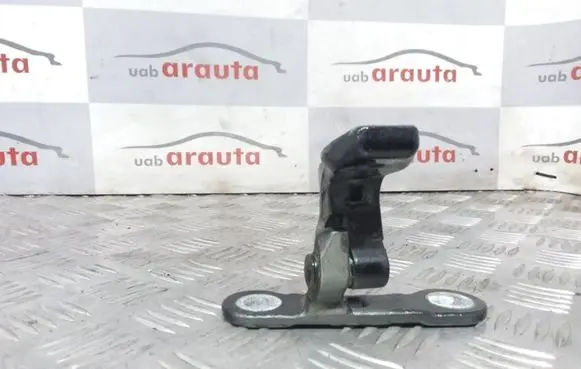 Opel Vectra C Rear door upper hinge