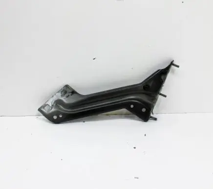 Audi Q5 SQ5 Fender mounting bracket 8R0821135