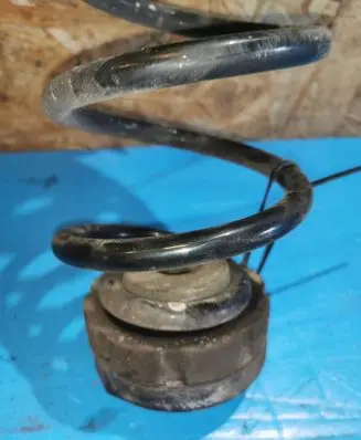 Audi A4 S4 B8 8K Rear coil spring
