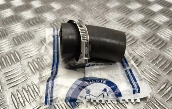Audi A3 S3 8P Air intake hose/pipe HORTUM144339