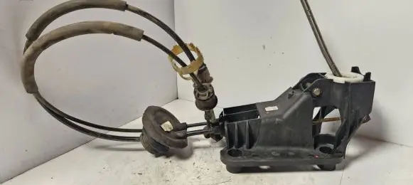 Peugeot 207 CC Gear shifter/selector 9654072080