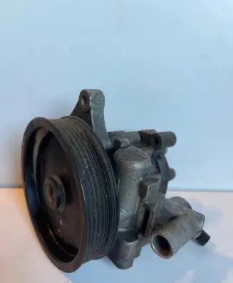 Mercedes-Benz C W204 Power steering pump A0054668201 7693955149