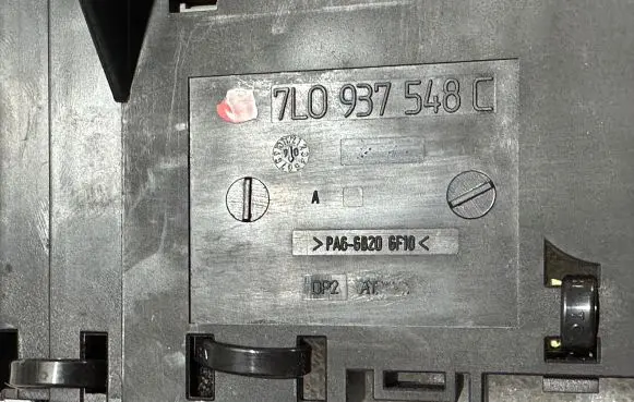 Audi Q7 4L Fuse box set 7L0937548C