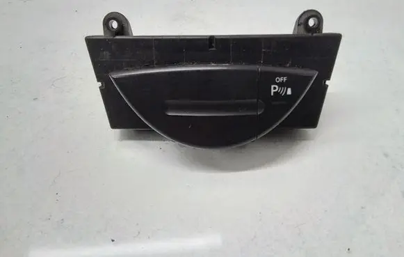 Mercedes-Benz E W211 Parking (PDC) sensor switch 2118206510