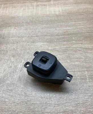 Mazda 3 I Wing mirror switch BJOE66600 03200320