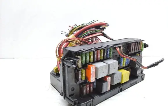 Mercedes-Benz C W204 SAM control unit A2129006624 A2129015004 A2129027107