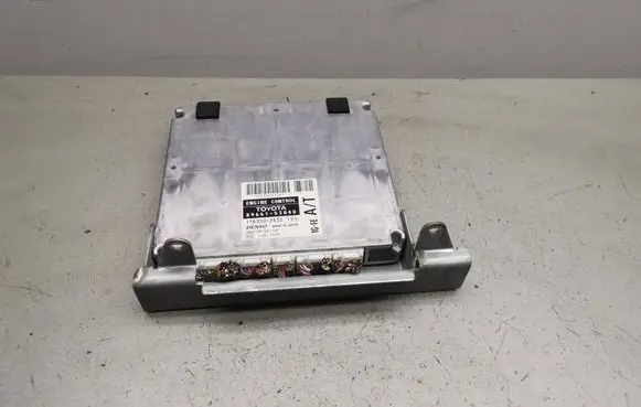 Lexus IS 200-300 Engine control unit/module 8966153040 1753002532