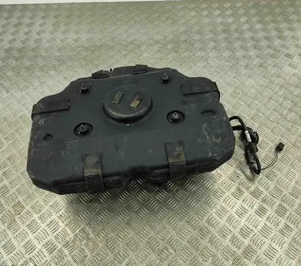 Porsche Cayenne (92A) AdBlue liquid reservoir 7P0131878