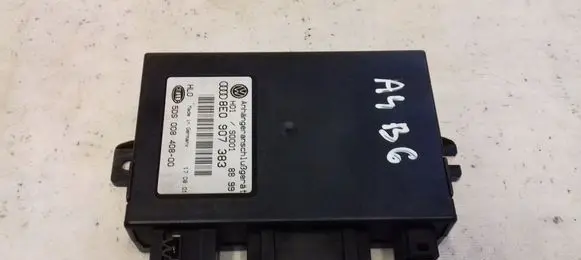 Audi A4 S4 B6 8E 8H Tow bar trailer control unit/module 8E0907383