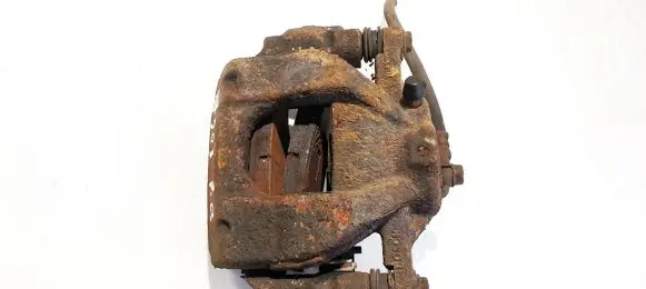 Toyota Verso Front brake caliper y04303
