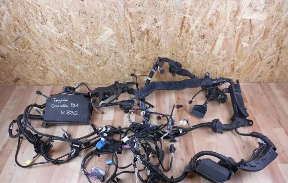 Toyota C-HR I Fuse box set 8264147050A 8266202C60