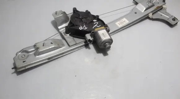 Peugeot 208 Front door window regulator with motor 9674254380