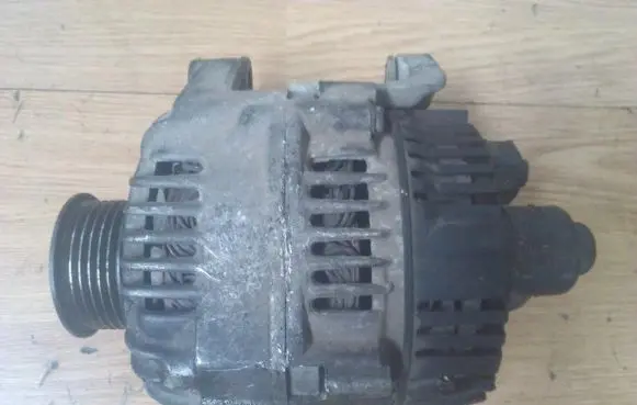 Renault Megane I Generator/alternator 770085703Bj