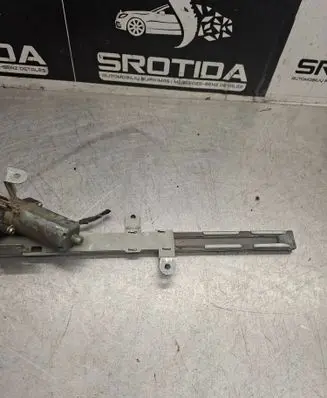 Mercedes-Benz CLK A209 C209 Seat belt adjustment motor 0132004321 2098600282