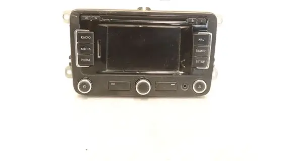 Volkswagen PASSAT B7 Radio/GPS head unit trim 