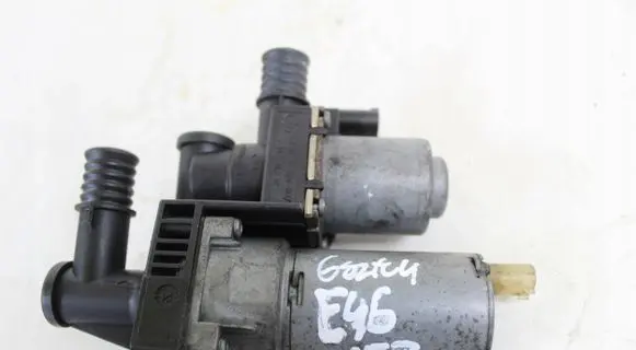 BMW M5 Coolant heater control valve 8369807