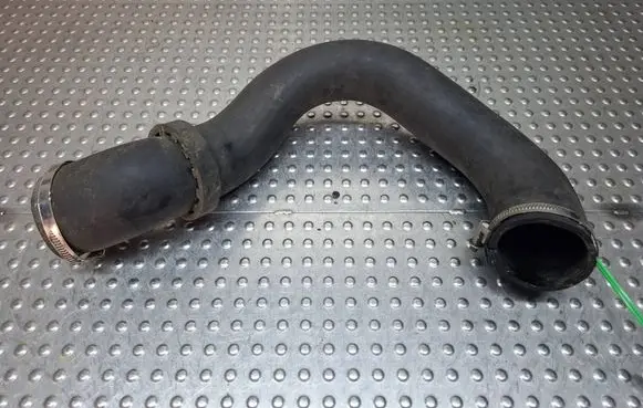 Volkswagen Transporter - Caravelle T5 Intercooler hose/pipe S26371757 7E0145980