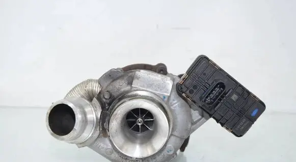 BMW X3 F25 Turbo 8570082 11658570082 8570083