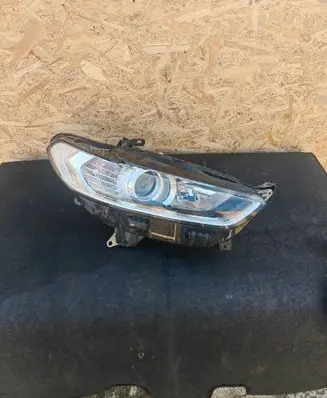 Ford Mondeo MK V Headlight/headlamp DS7313W029BE