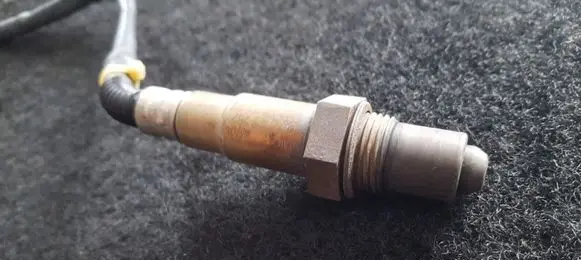 Volkswagen PASSAT B2 Lambda probe sensor 047906262