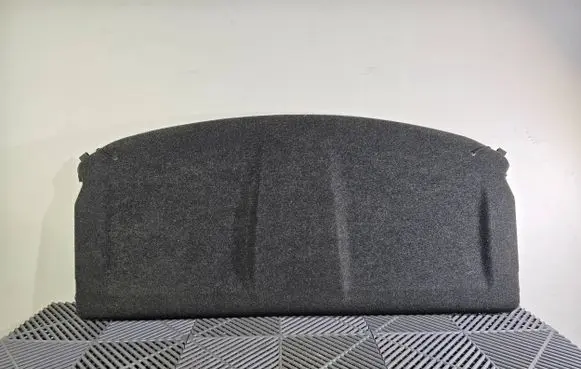 Toyota Auris E180 Cover in windowsill 