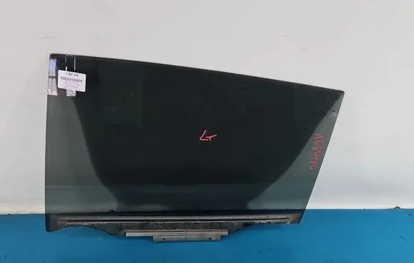 Toyota RAV 4 (XA40) Rear door window glass IMPRK1562416