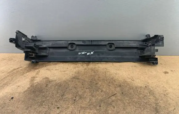 BMW 7 F01 F02 F03 F04 Top upper radiator support slam panel 7804618 17117804618 17117639071